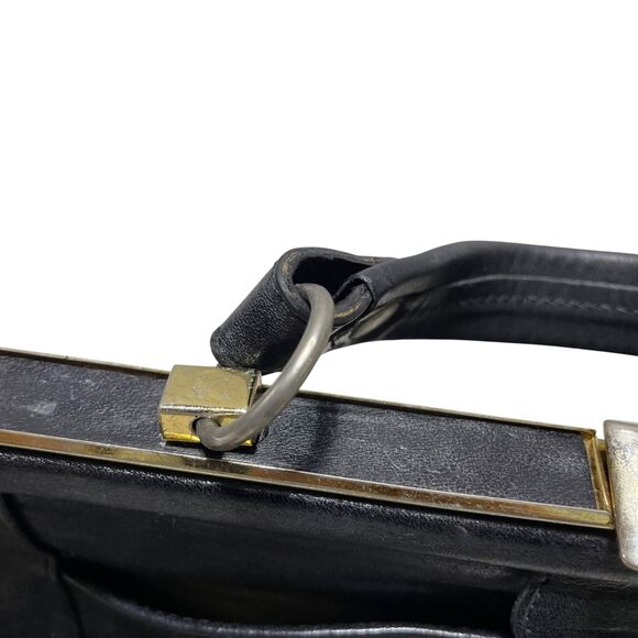 Oroton Leather Handbag Vintage Classic Minor Wear on Brass and Lining See Pics - Picture 5 of 10